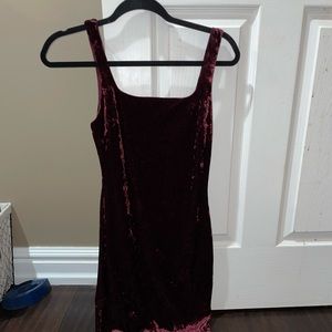 Womens YaYa & Co burgundy velvet dress